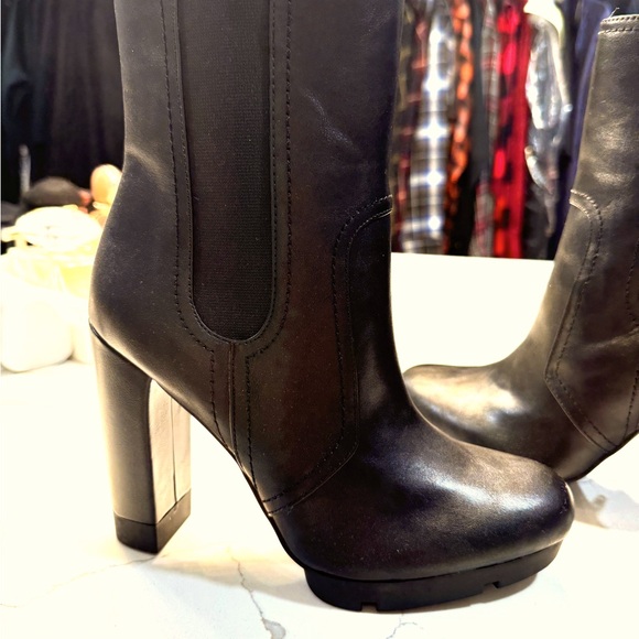 Leather boots - Picture 3 of 6